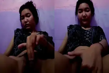 Naura Keenakan Muasin Diri Sendiri Di Kamar Kos