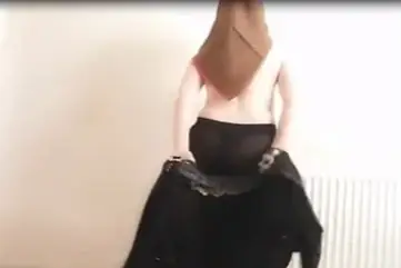 Ukhti Jilbab Coklat Striptis Panas Bikin Basah